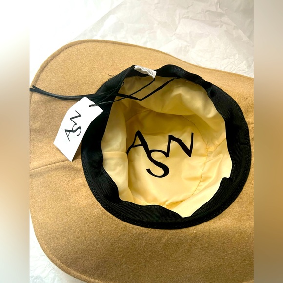 NWTS ASN Harper Floppy Hat From Hats - Picture 11 of 12